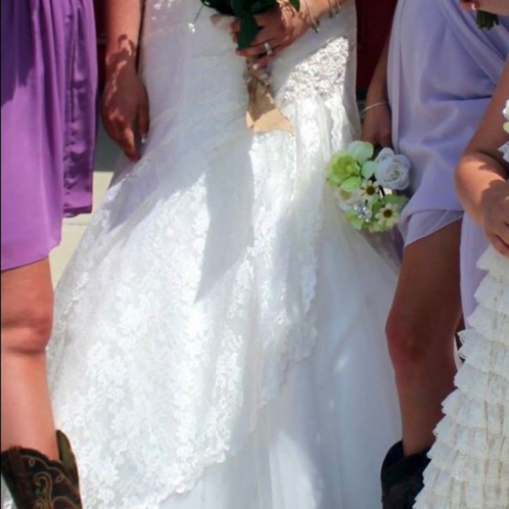 Wedding gown